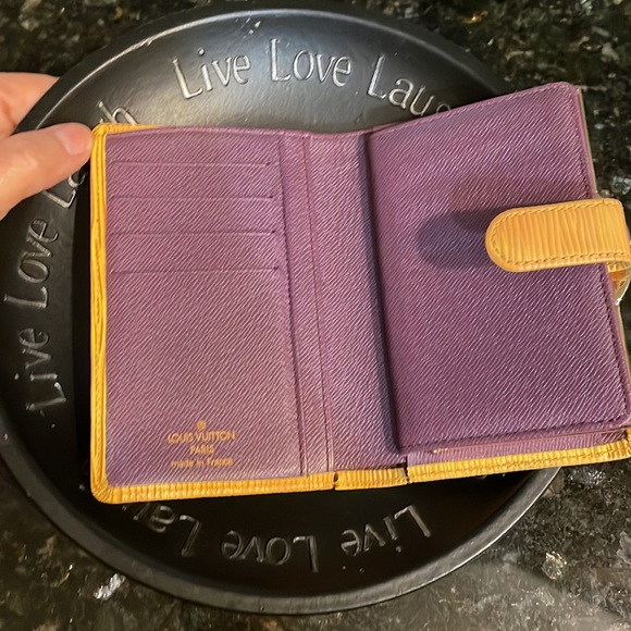 Louis Vuitton EPI yellow kiss lock wallet purple interior MI0092 - Picture 4 of 13